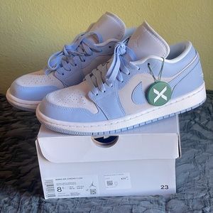 Jordan 1 Low- Football Grey